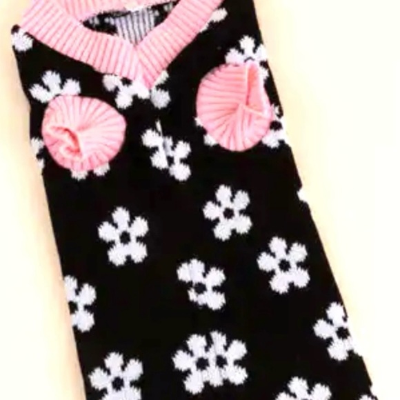 Francesca’s Collections Mable & James Daisy Knit Pet Sweater - Picture 2 of 7